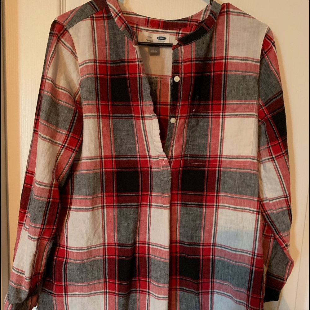 Old Navy shirt